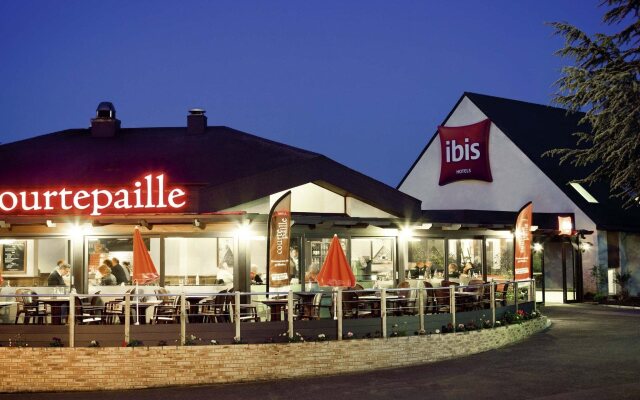 ibis Senlis