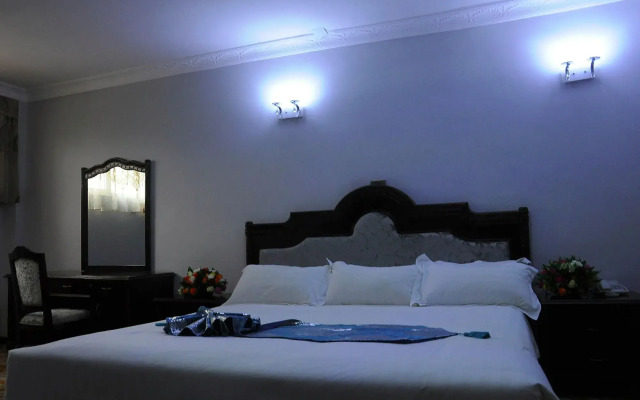 Ras Amba Hotel