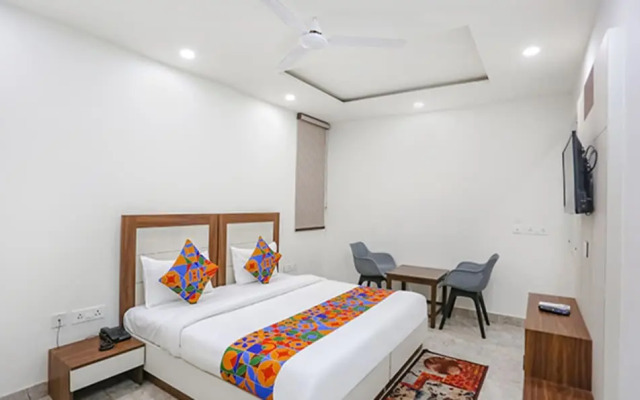 FabHotel Aerosky