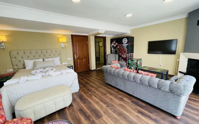 Palm Suit Butik Hotel