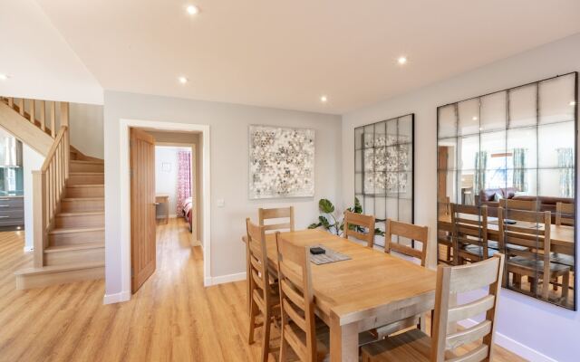 Lord Galloway 38 With Hot Tub, Newton Stewart