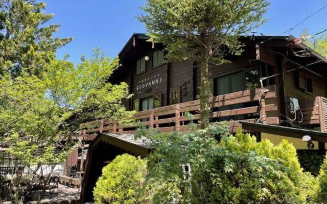 Pension Giovanni Hut