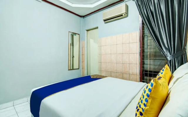 OYO 2690 Hotel Tampan