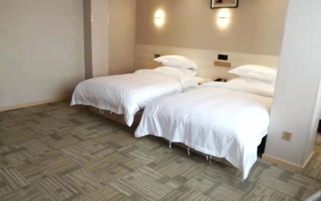 Wuhan Good Time Hotel (Tianhe Airport Hengdian Subway Station)