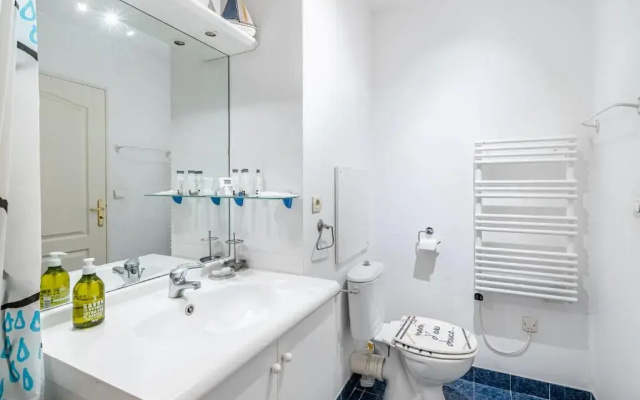 La Joliette; Duplex 2 chambres, PARKING INCLUS+ Terrasse+ ascenseur