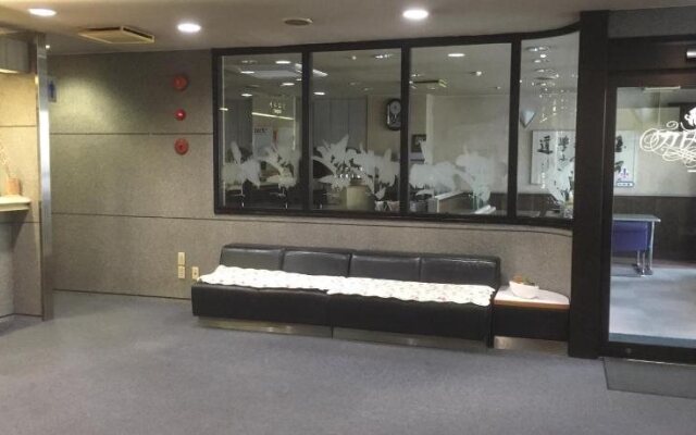 Hotel Tetora Kasugai Station Hotel