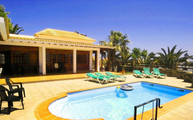 Vip Villas - Caleta Dorada