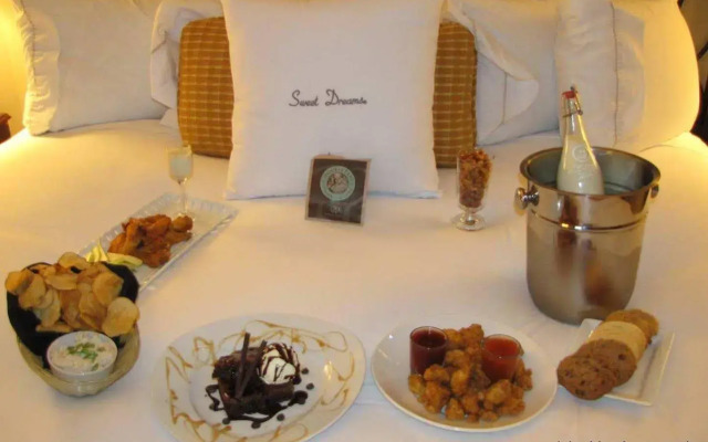 DoubleTree by Hilton Atlanta Windy Hill Ballpark