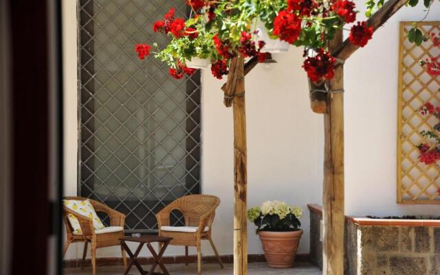 SECRET GARDEN apartment