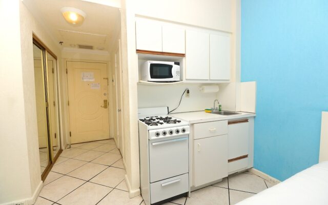 682 Hollywood Beach City View