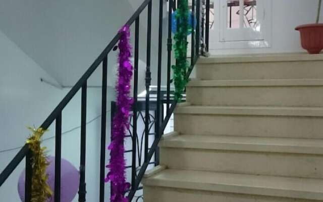 Lotus Lis House