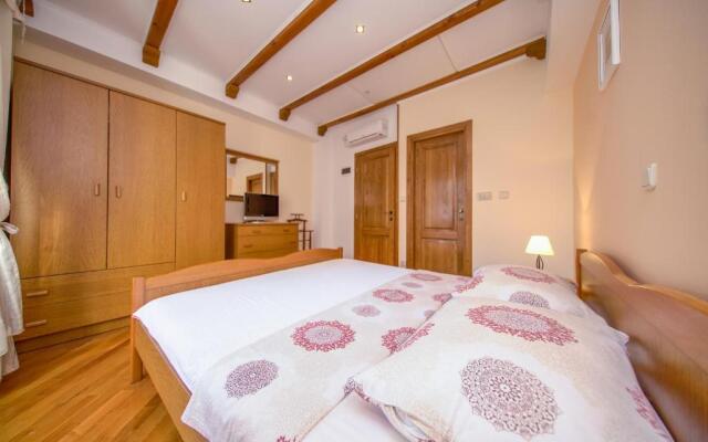 Apartment Stara kuća