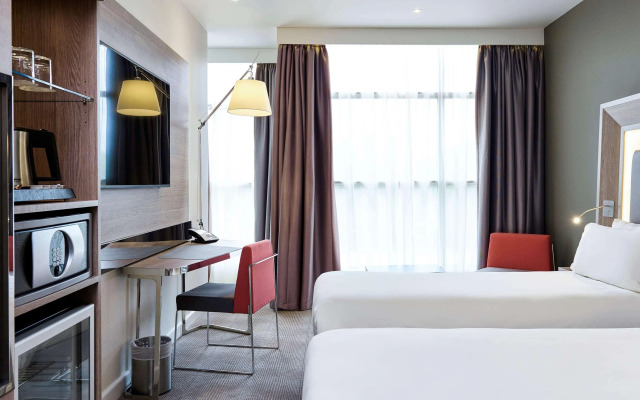 Novotel London Heathrow Airport T1 T2 and T3