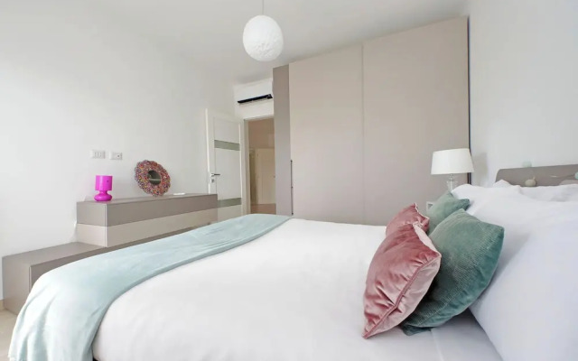 Rifugio incantato sul fiume Tevere