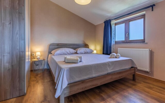 Awesome Apartment in Pula With Wifi and 5 Bedrooms