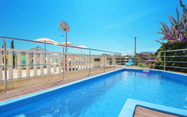 La Bodega Apartments