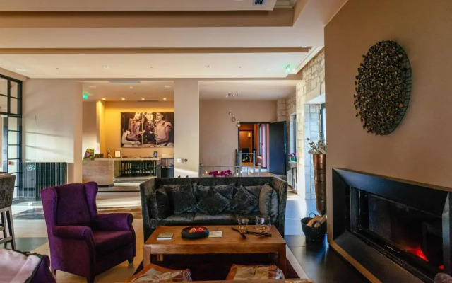 Levidi Suites
