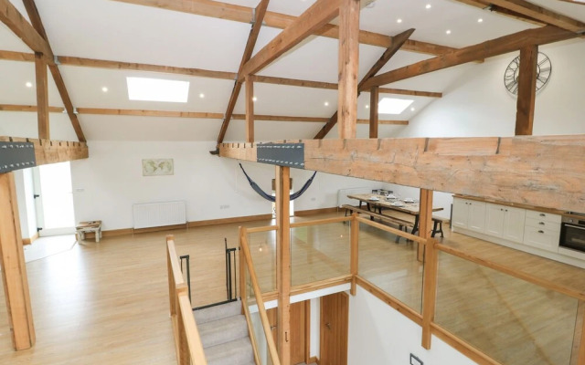 Upper House Barn