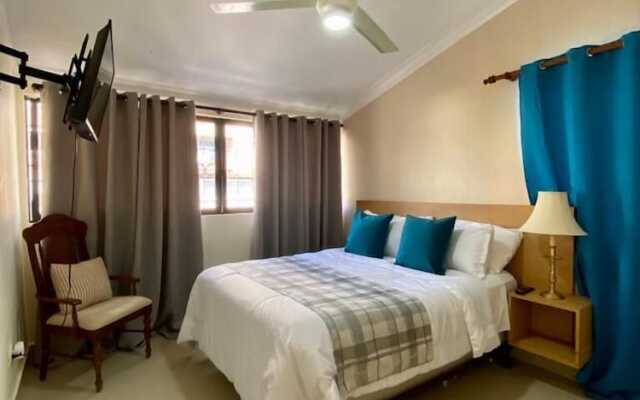 Botanic Garden Hostal