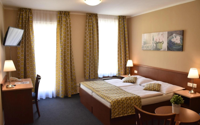 Aparthotel Austria Suites