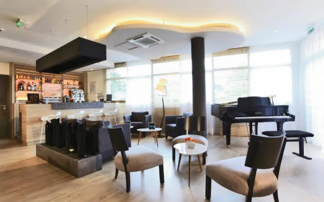Kyriad Prestige Vannes Centre - Gare