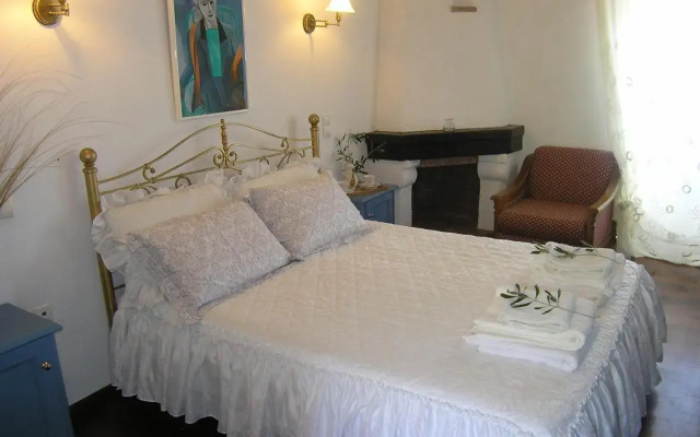 Traditional Stone Villa Olympia
