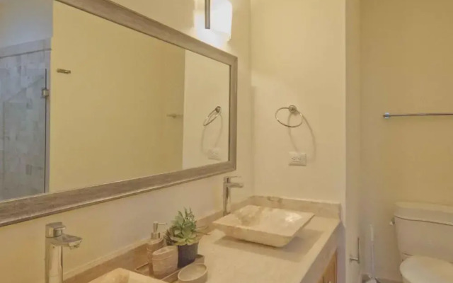 HDM 333 - Golf View Apartment in Exclusive Resort Access to Private Beaches