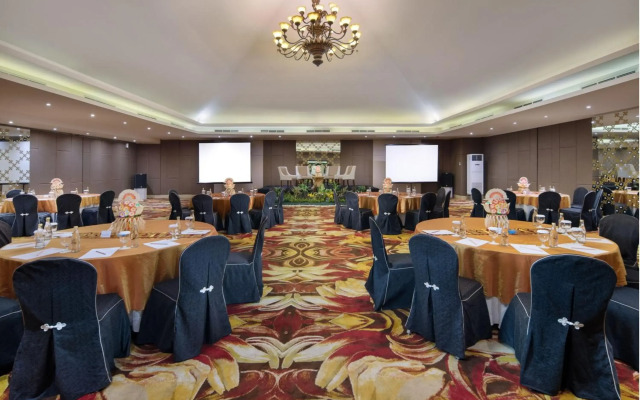 Four Star by Trans Hotel Sanur