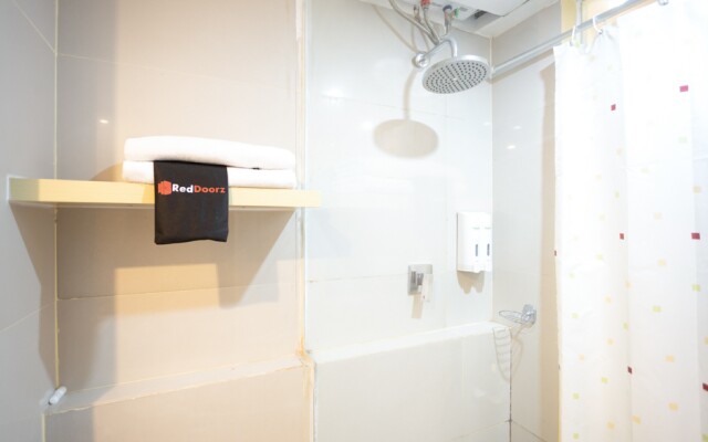 RedDoorz Apartment @ Bogor Valley