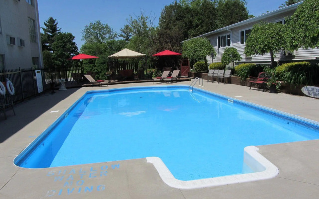 Best Western Little River Inn