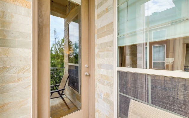 Dtwn Houston Home Near Stadiums: WFH Friendly!