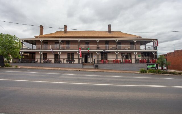 Light Horse Hotel Murrumburrah