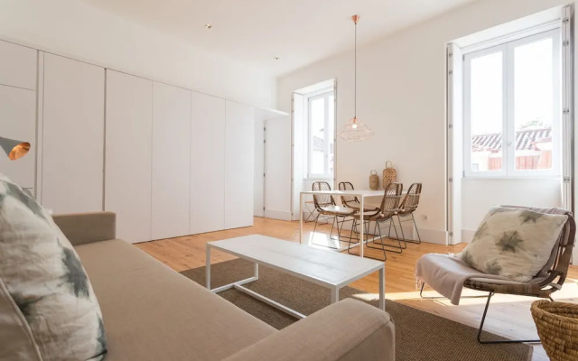 Chiado Studio and One-Bedroom Apartment - by LU Holidays