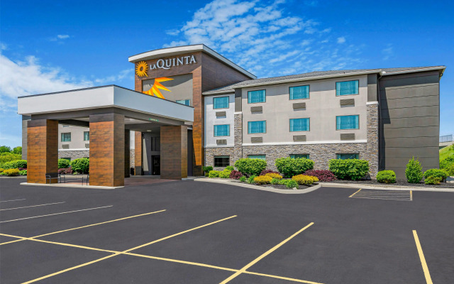 La Quinta Inn & Suites by Wyndham Batavia