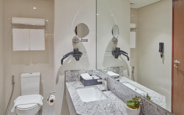 Grand Westside Manila Bay