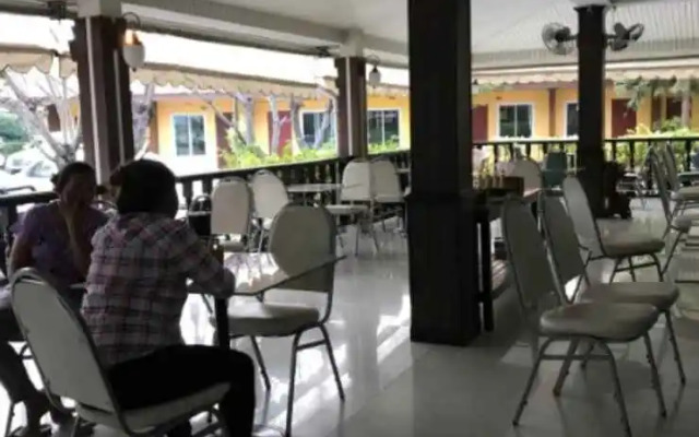 Baan Suanphet Resort