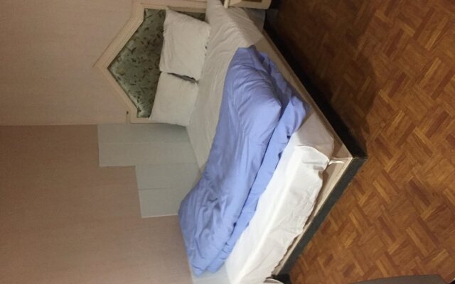 CHEN-FEI Business Hotel