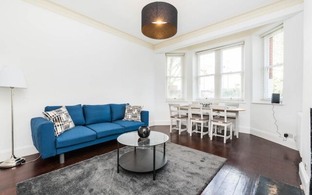 Super Exclusive 3 Bedroom Flat Heart of Chelsea