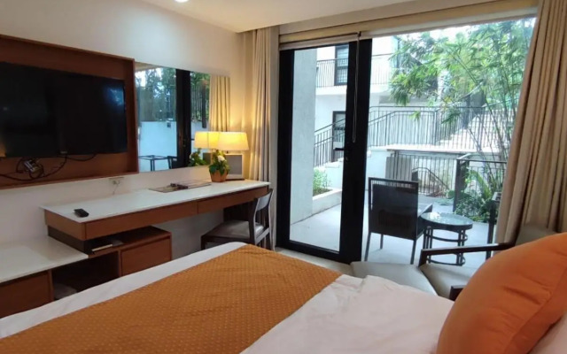 Pontefino Hotel and Residences