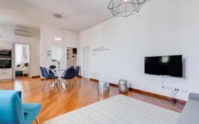 Modern flat near Piazza della Repubblica