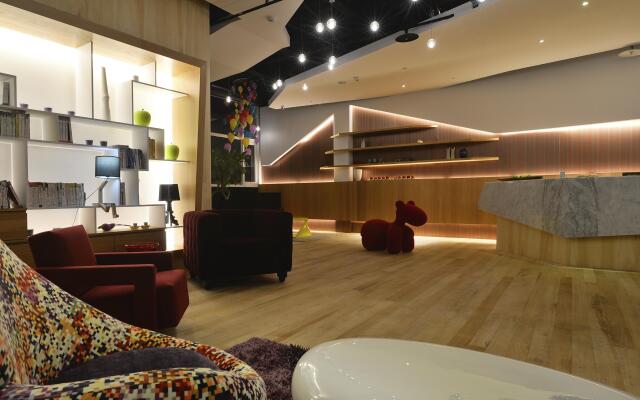 In Young Hotel