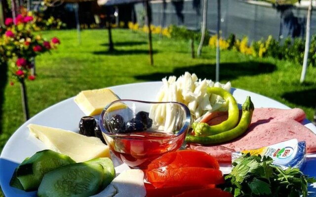 Huzur Motel