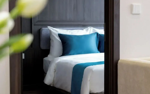 The Gloria Serviced Apartment by Silk Path