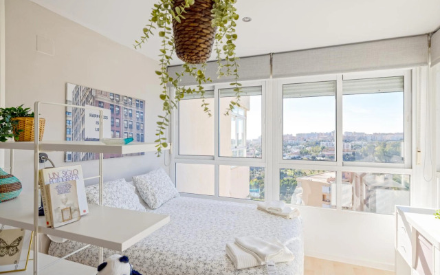 Sunrise Apartment 924