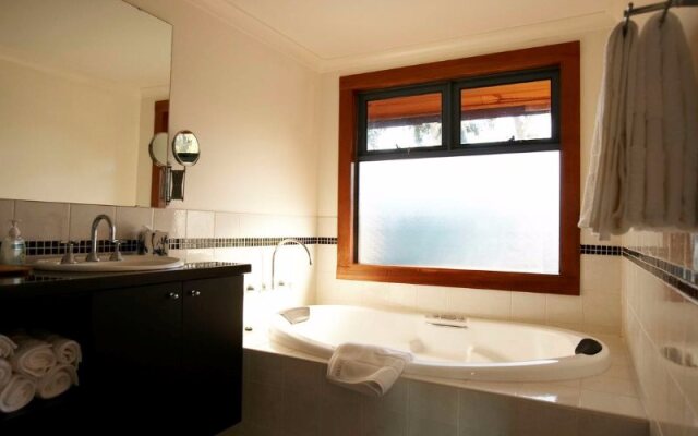Lazy River Boutique Bed & Breakfast