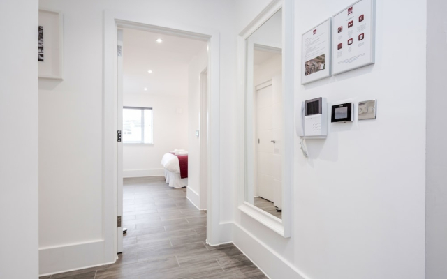 Roomspace Apartments -The Legacy