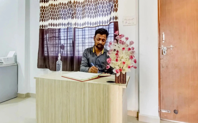 The Highway Inn by OYO Rooms