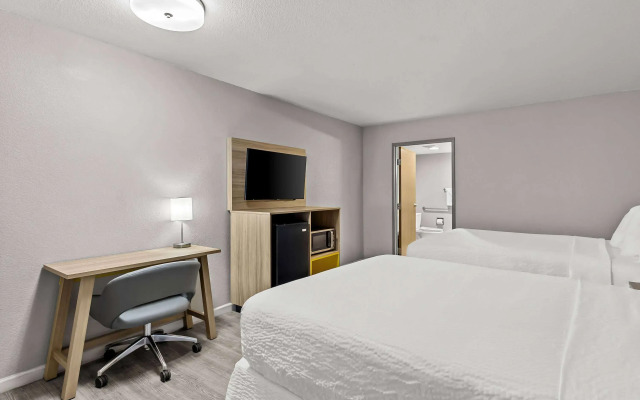 Days Inn by Wyndham Buckeye