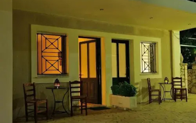 Evianna Studios