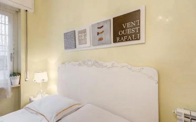 Holiday-In Vatican